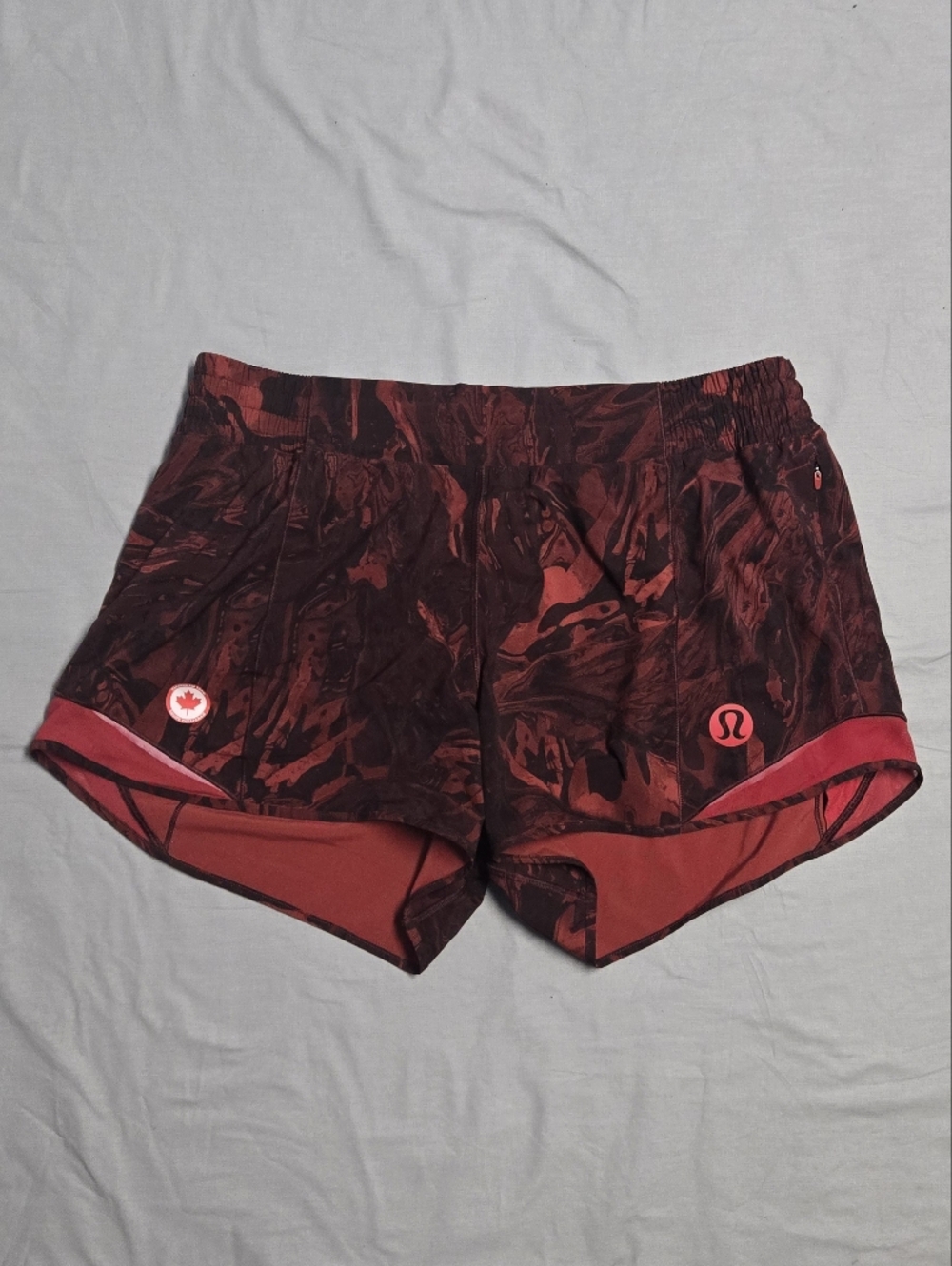 Lululemon Hotty Hot Shorts 4* Team Canada ParaPan Am Team Size 14 Red